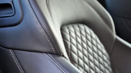 Audi R8 Coupe Facelifting 5.2 FSI 525KM - galeria redakcyjna - fotel pasażera, widok z przodu