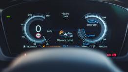 BMW i8 - galeria redakcyjna - zestaw wska?ników