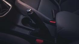 Fiat Tipo - siła prostoty - dźwignia hamulca ręcznego