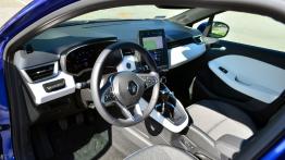 Renault Clio 1.0 TCe 100 KM - galeria redakcyjna - widok ogólny wn?trza z przodu