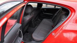 BMW Seria 1 F20-F21 Hatchback 5d 118i 170KM - galeria redakcyjna - widok ogólny wnętrza