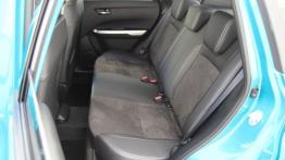 Suzuki Vitara 1.6 VVT 120KM - galeria redakcyjna - tylna kanapa