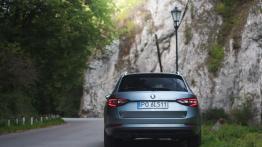 Skoda Superb Combi 2.0 TDI 190 KM - galeria redakcyjna - widok z tyłu