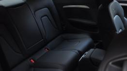 Audi A5 Coupe Facelifting 2.0 TDI 177KM - galeria redakcyjna - tylna kanapa