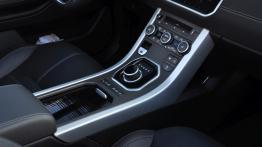 Range Rover Evoque Convertible - galeria redakcyjna - tunel ?rodkowy mi?dzy fotelami