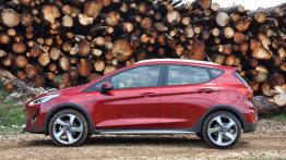 Ford Fiesta Active - galeria redakcyjna - lewy bok