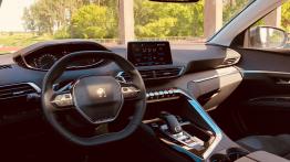 Peugeot 5008 Crossway 1.6 THP 165 KM - galeria redakcyjna - pełny panel przedni