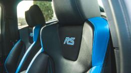 Ford Focus RS - niebieski terrorysta