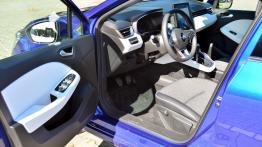 Renault Clio 1.0 TCe 100 KM - galeria redakcyjna - widok ogólny wn?trza z przodu