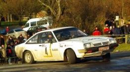 Opel Manta - widok z przodu