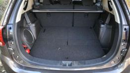 Mitsubishi Outlander 2.2 DID Intense Plus 4WD - galeria redakcyjna - bagażnik