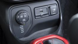Jeep Renegade Trailhawk (2015) - wersja europejska - konsola środkowa