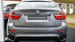 M550d - BMW idzie własną drogą