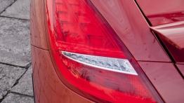 Peugeot RCZ Coupe 1.6L THP 16v 200KM - galeria redakcyjna - lewy tylny reflektor - wyłączony