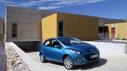Mazda 2 Facelifting - wersja 5-drzwiowa - prawy bok