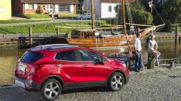 Opel Mokka - prawy bok