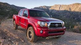 Toyota Tacoma - widok z przodu