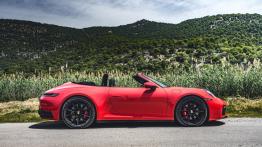 Porsche 911 (992) - galeria redakcyjna - prawy bok