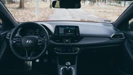 Hyundai i30 N-line - galeria redakcyjna - widok ogólny wn?trza z przodu