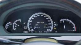 Mercedes Klasa S 250 CDI - kanapka Maslowa