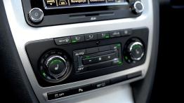 Skoda Octavia II Hatchback Facelifting 2.0 TFSI 200KM - galeria redakcyjna - radio/cd