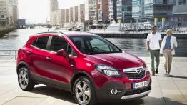 Opel Mokka - prawy bok