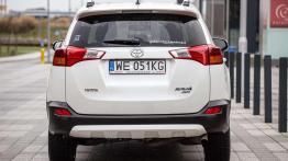 Toyota RAV4 2.0 Valvematic 152 KM - galeria redakcyjna - widok z tyłu