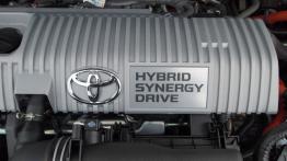 Toyota Auris II Hatchback 5d 1.8 HSD 136KM - galeria redakcyjna - silnik