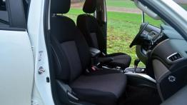 Mitsubishi L200 - galeria redakcyjna - widok ogólny wnętrza z przodu