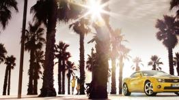 Chevrolet Camaro Coupe - wersja europejska - prawy bok