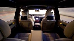 Mercedes klasy R 2011 - wersja przedłużona - widok ogólny wnętrza