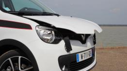 Renault Twingo III - galeria redakcyjna - maska otwarta