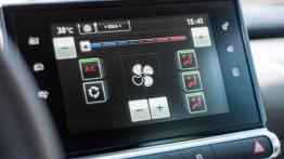 Citroen C4 Cactus PureTech & BlueHDi - galeria redakcyjna - panel sterowania wentylacją i nawiewem
