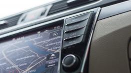 Skoda Superb 1.4 TSI 150 KM - galeria redakcyjna - ekran systemu multimedialnego