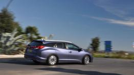 Honda Civic IX Tourer - galeria redakcyjna - prawy bok