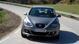 Seat Altea - przód - reflektory wyłączone