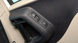 Lancia Voyager Van 3.6 V6 283KM - galeria redakcyjna - drzwi tylne prawe od wewnątrz