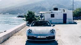 Porsche 911 (992) - galeria redakcyjna - widok z przodu