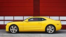 Chevrolet Camaro Coupe - wersja europejska - lewy bok
