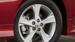 Toyota Corolla po liftingu - wersja USA - koło