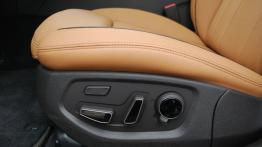 Hyundai Genesis Sedan II - galeria redakcyjna - sterowanie regulacją foteli