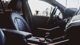 BMW 320d Touring 2.0 190 KM - galeria redakcyjna - widok ogólny wn?trza z przodu
