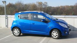 Chevrolet Spark - galeria redakcyjna - prawy bok