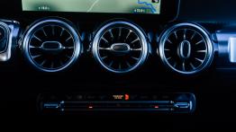 Mercedes GLB - galeria redakcyjna - inny element panelu przedniego