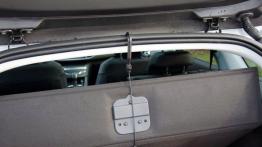 Peugeot 308 II SW 1.2 PureTech 130KM - galeria redakcyjna - haczyk podłogi bagażnika