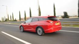 Honda Civic IX Tourer - galeria redakcyjna - lewy bok