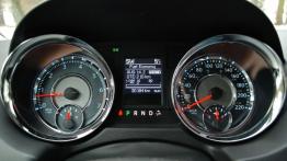 Lancia Voyager Van 3.6 V6 283KM - galeria redakcyjna - komputer pokładowy