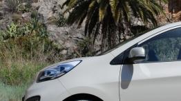 Kia Picanto II Hatchback 5d - galeria redakcyjna - lewe przednie nadkole