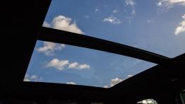 Skoda Kodiaq RS - galeria redakcyjna - szyberdach od wewn?trz - widok z ty?u