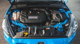 Ford Focus RS - niebieski terrorysta